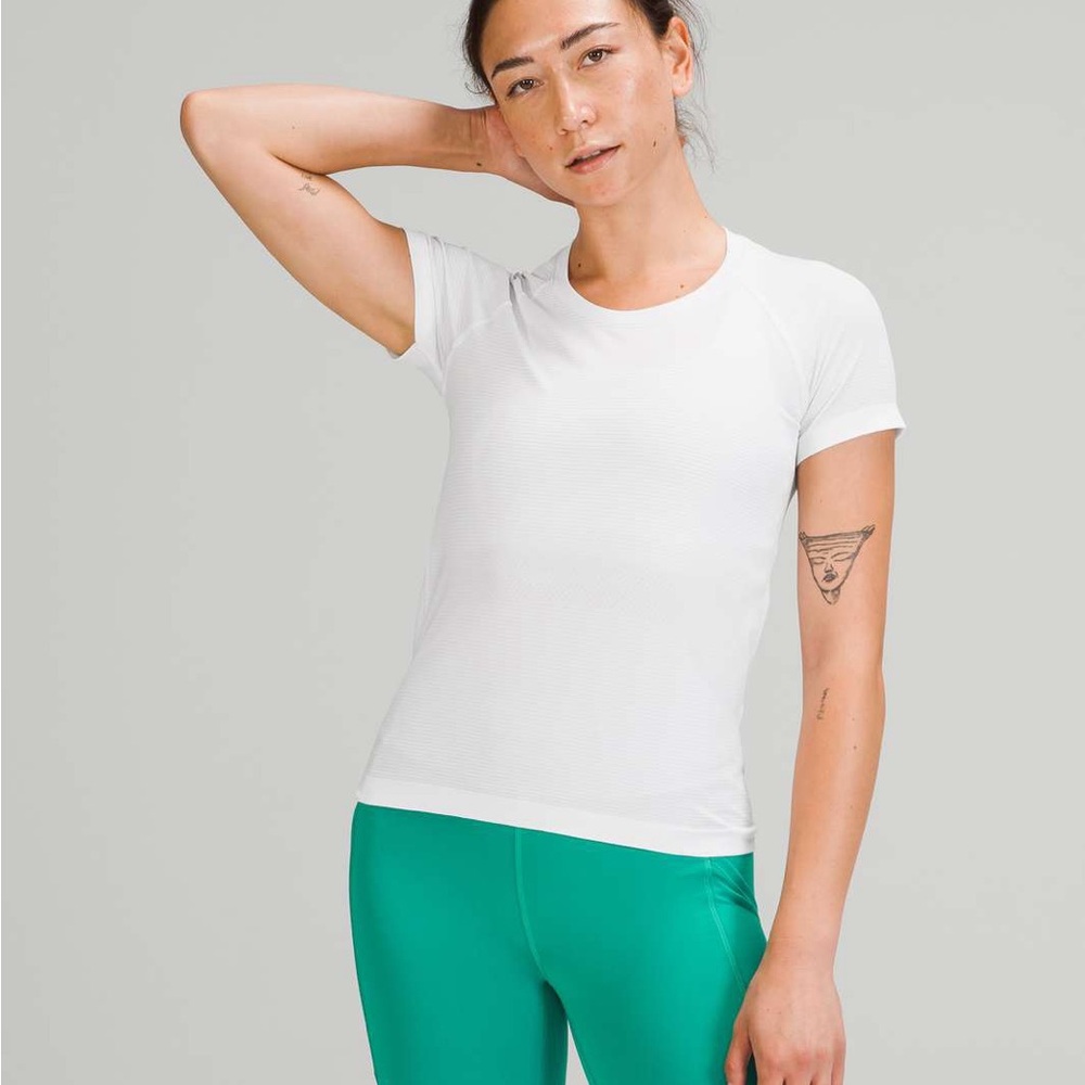 Lululemon Swiftly Tech Short Sleeve Shirt 2.0 *Race Length